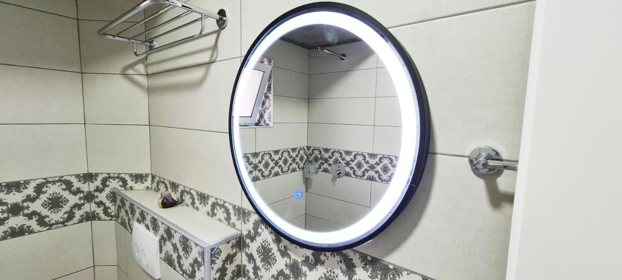 2V1 - Sheshi Willson Apartment Tiranë Ngoại thất bức ảnh